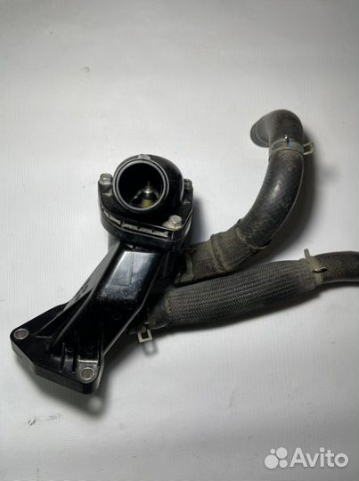 Корпус с термостатом для Kia Mohave / Киа Мохав