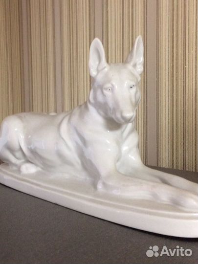 6 статуэток