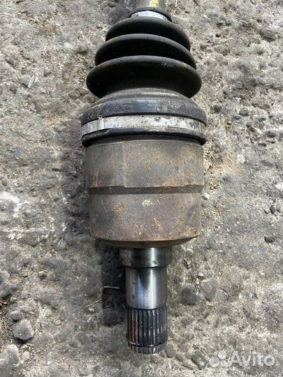 Привод передний левый 2.0 D4EA Hyundai Tucson 1