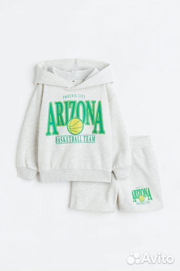 Костюм на мальчика H&M 134