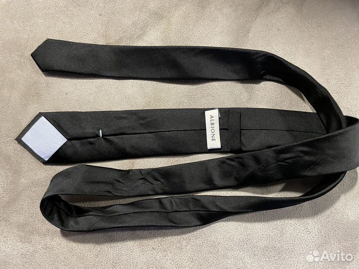 Черный галстук Albione