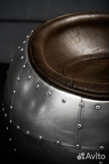 Пуф Seddle Round Aluminum Finish