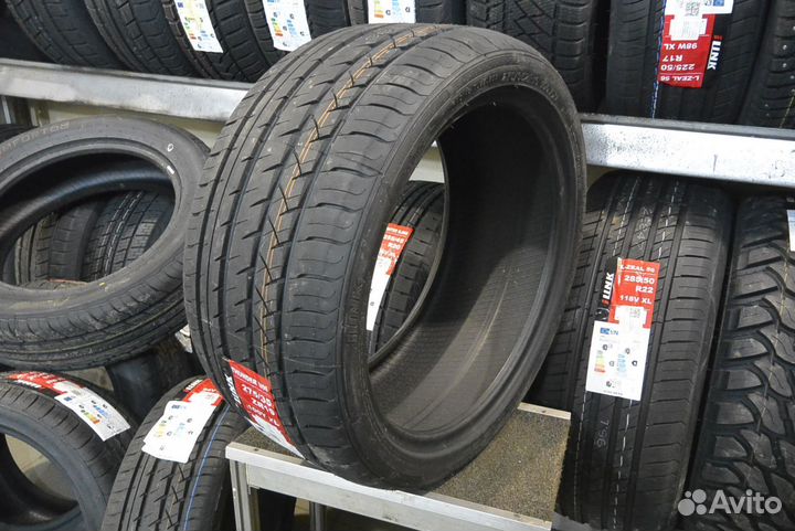 iLink Thunder U09 275/35 R19 100Y