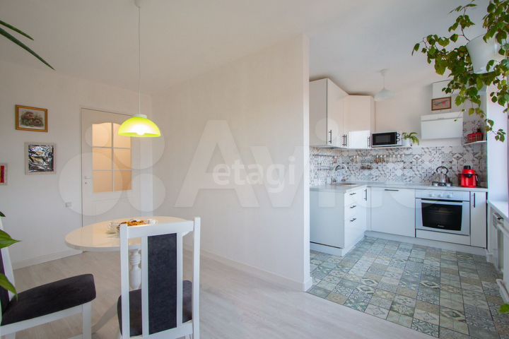 3-к. квартира, 60 м², 5/5 эт.