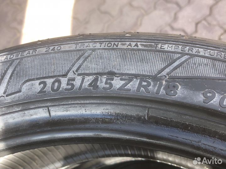 Dunlop SP Sport Maxx 205/45 R18 90W