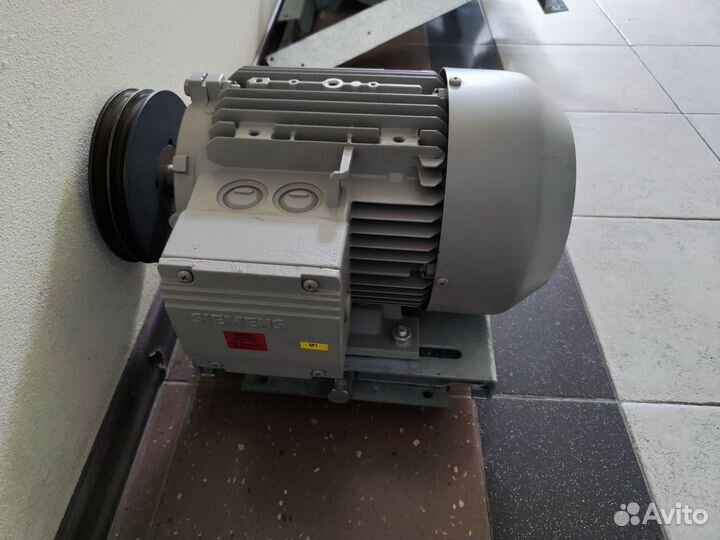 Электродвигатель siemens 4 кВт
