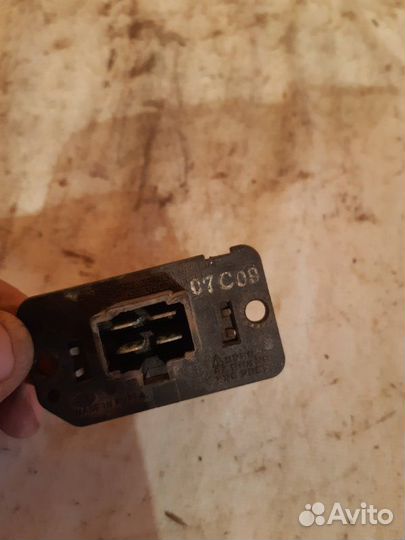 Резистор печки Kia Spectra