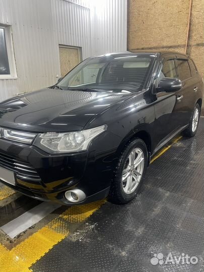 Mitsubishi Outlander 2.0 CVT, 2012, 140 000 км