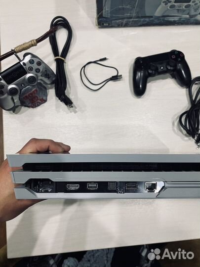 Sony Playstation 4 pro limited edition