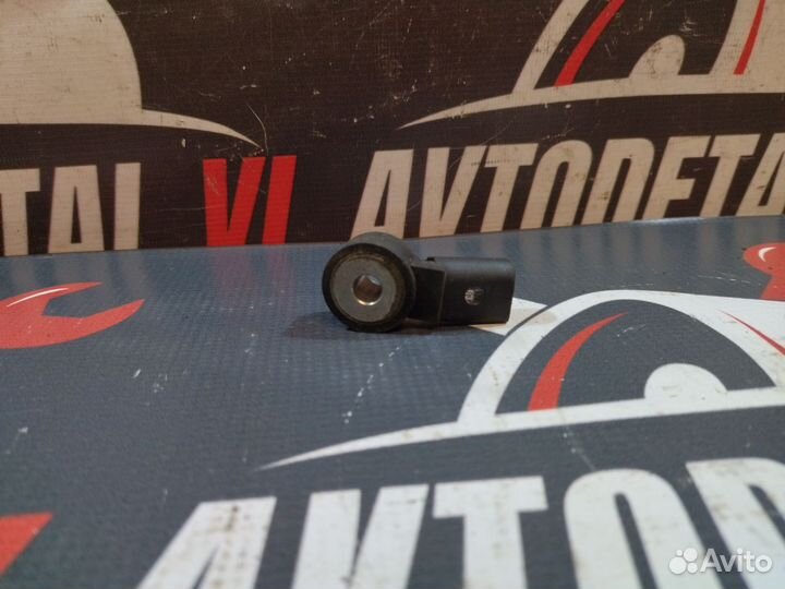 Датчик детонации Volkswagen jetta 4