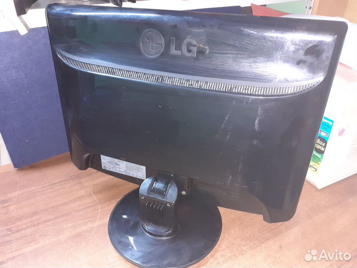Монитор LG Flatron W1952TQ-PF