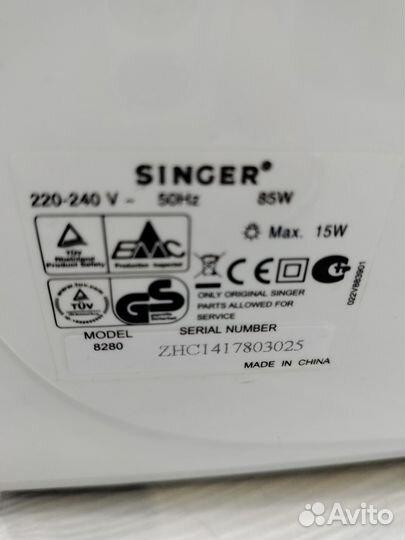 Швейная машина Singer