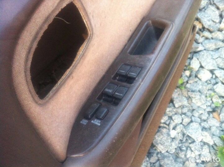 Блок стеклоподъемников Toyota Cresta 90