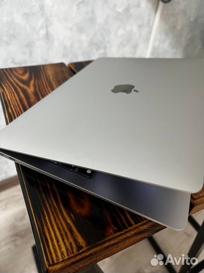 Macbook air 13 2020 m1