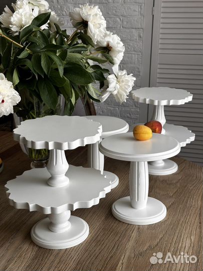 Подставки для десертов (сервировка стола)