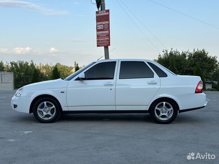 LADA Priora 1.6 МТ, 2014, 300 000 км