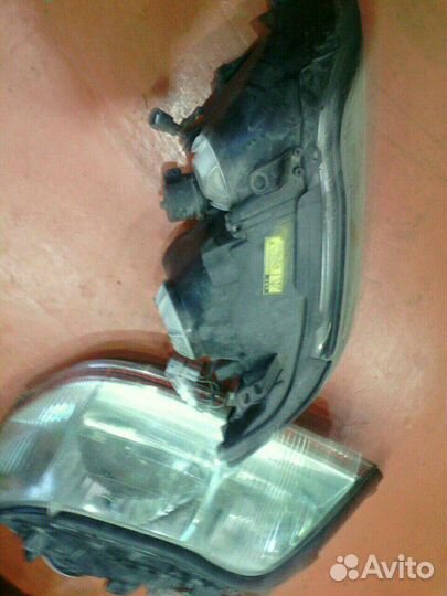 Фары Тойота-Кроун (171 кузов) мажеста