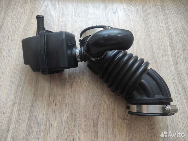 Воздуховод 16576JD200