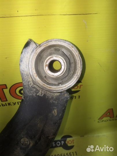 Рычаг подвески передний правый Hyundai Accent G4EC