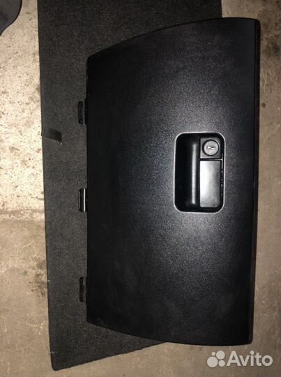 Бардачок Митсубиси Галант 9