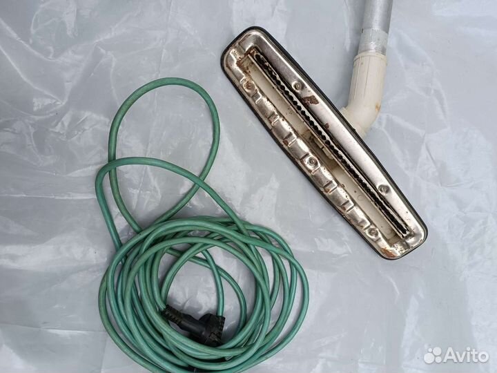 Запчасти от пылесоса Тайфун М