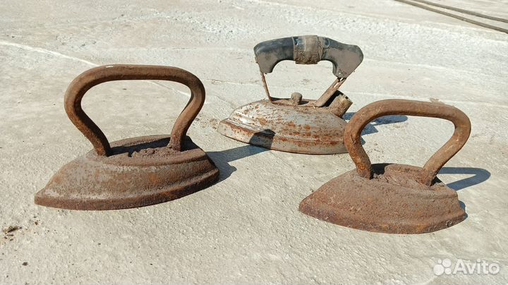 Утюг чугунный старинный