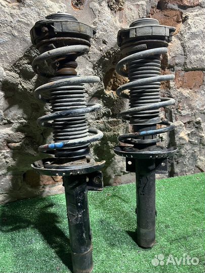Стойки передние в сборе Skoda Fabia 1999-2007