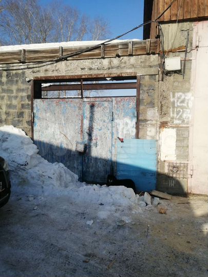 Гараж, > 30 м²