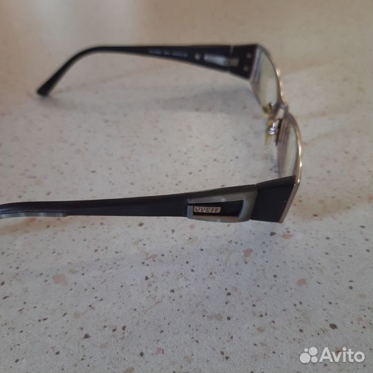 Очки с диоптриями -4. guess