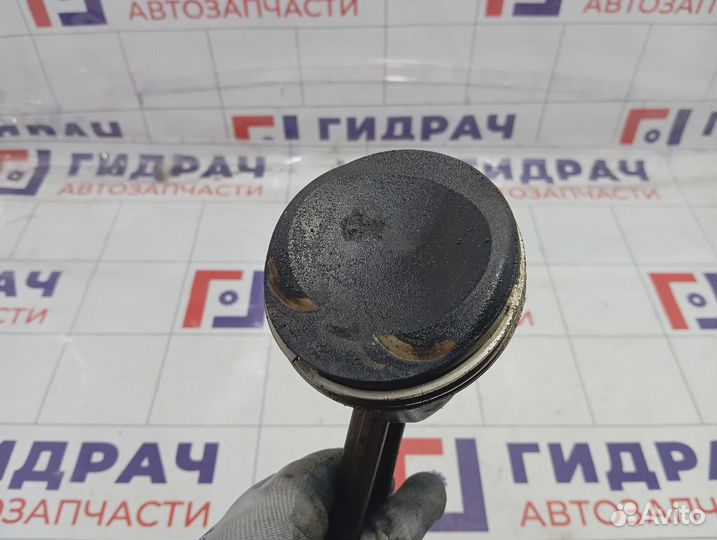 Поршень с шатуном Volkswagen Passat CC 06J198401F