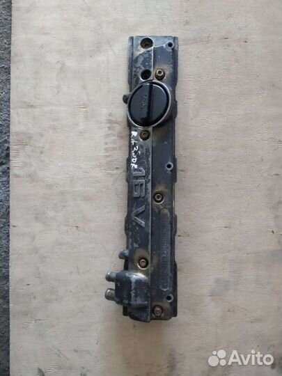 Клапанная крышка Peugeot 406 1999г. LFY