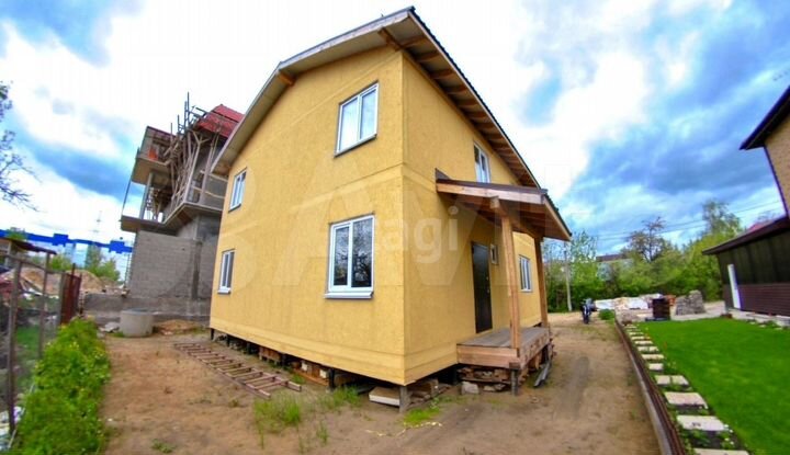 Дом 186 м² на участке 3 сот.