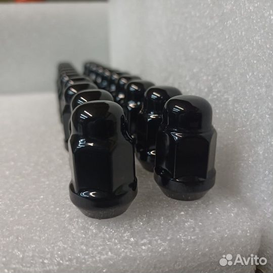 Колесные гайки 12х1.5 черные