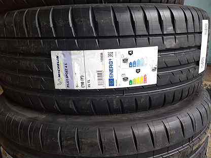 Michelin Pilot Sport 4 S 255/40 R21 и 265/40 R21 105Y