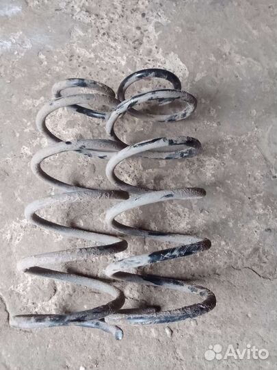 Пружины передние golf 4