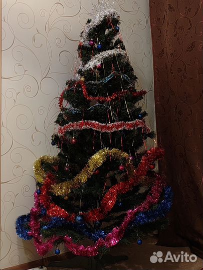 Елка искусственная