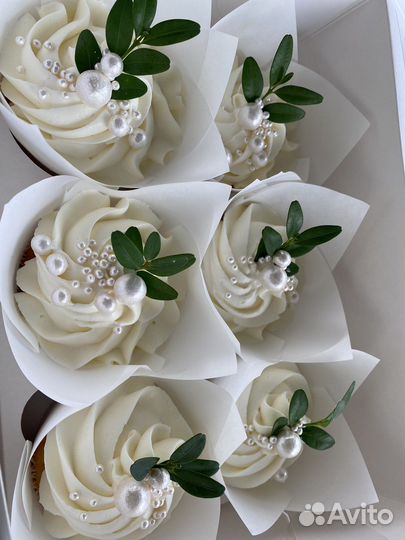 Капкейки, кексы, торт в стакане