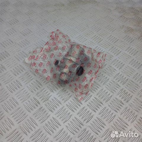 Термостат Chevrolet Niva 1.7 2123 79.6 Л.С 2013