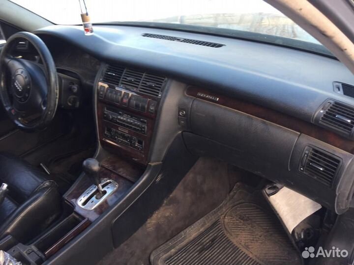 Панель торпеда Ауди А8 Д2