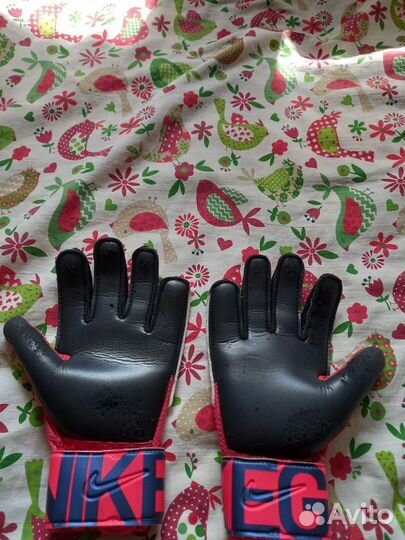 Вратарские перчатки nike