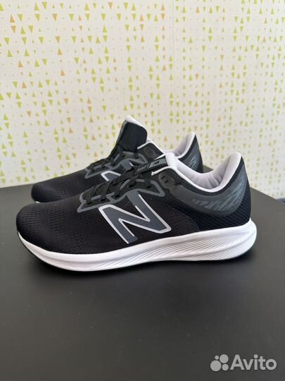 Кроссовки женские New balance