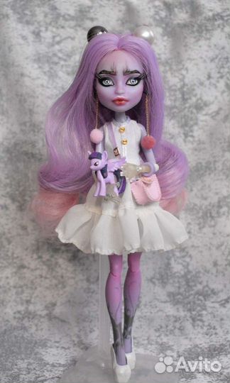 Ооак на кукле монстер хай