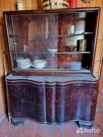 Антикварный буфет