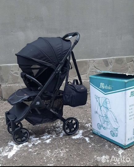 Коляска прогулочная