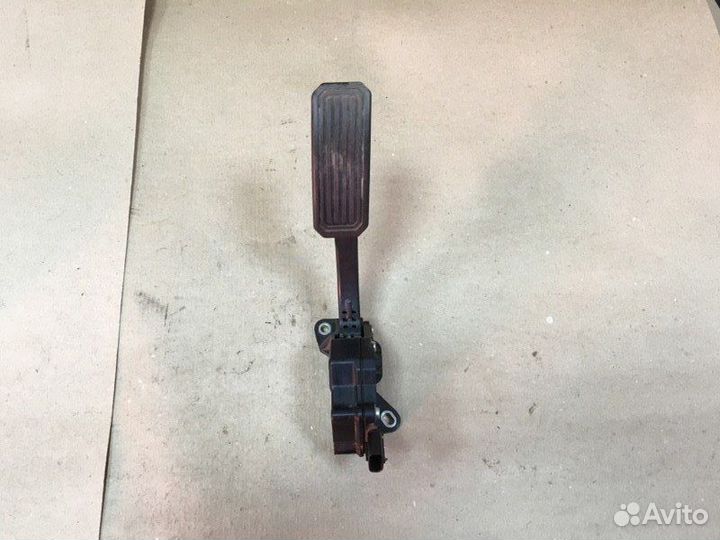 Электронная педаль газа Toyota Corolla 150