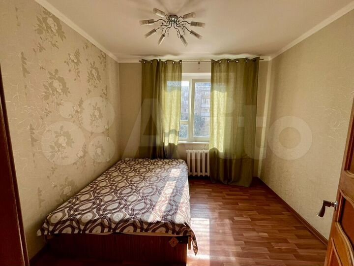 4-к. квартира, 93 м², 3/9 эт.