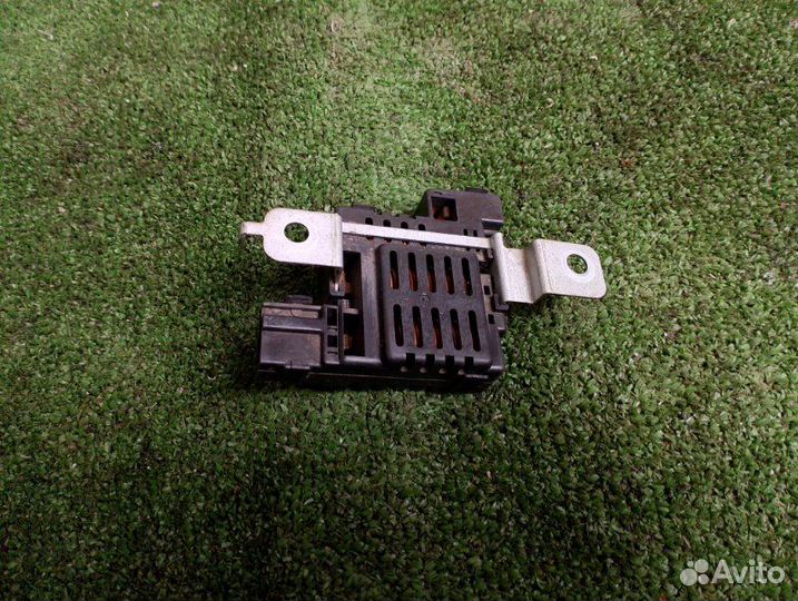 Усилитель антенны Honda Civic ferio 1500 2001