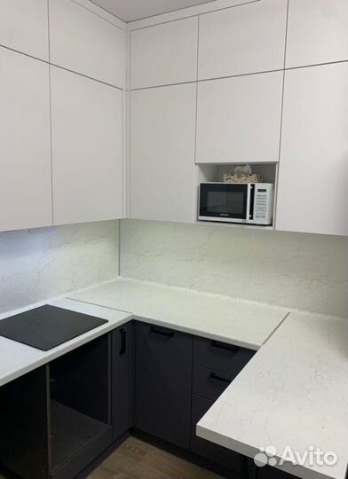 Кухня с антресолями артикул 32658