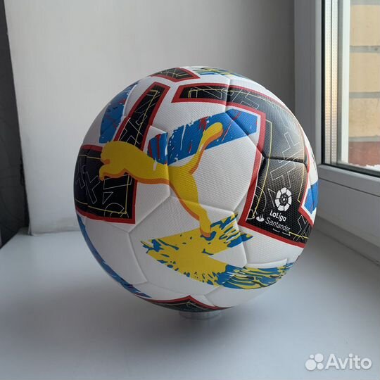 Футбольный мяч