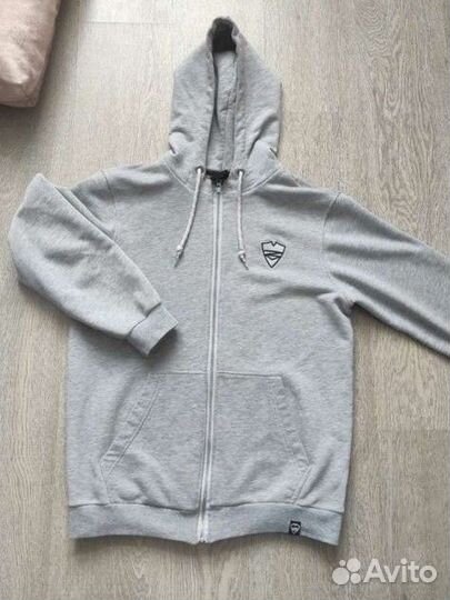 Питерский щит 